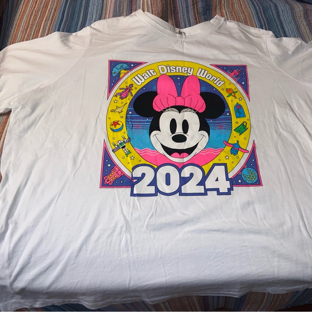 NWOT Disneyworld 2024 women’s tee. Size XL.